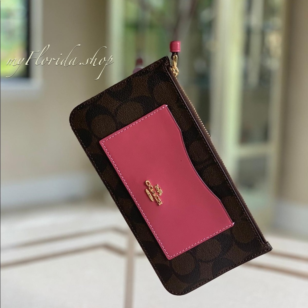 🔥SALE🔥COACH large wristlet